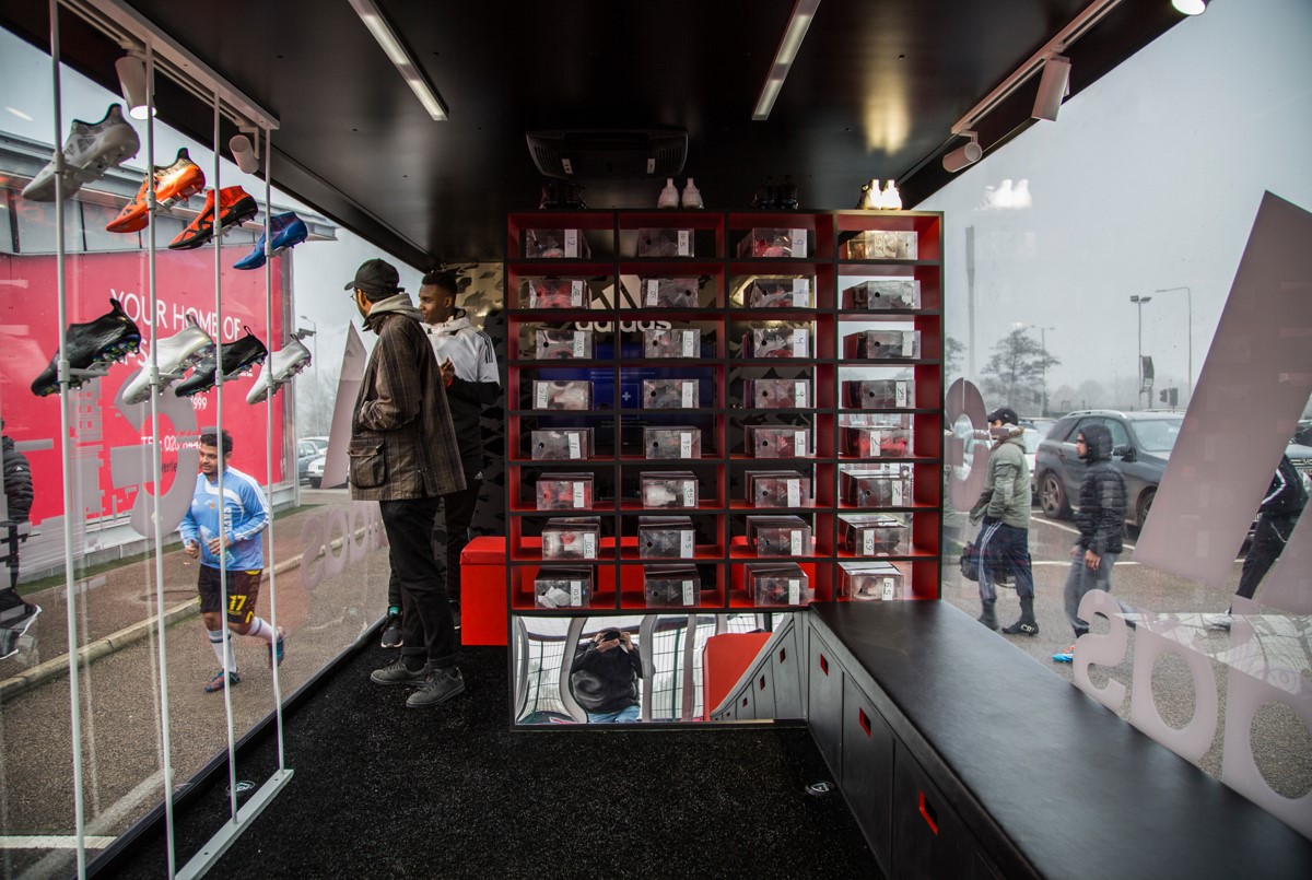 Adidas Pop Up Store Shoes Box | Roadshow Exhibition Display Trailer